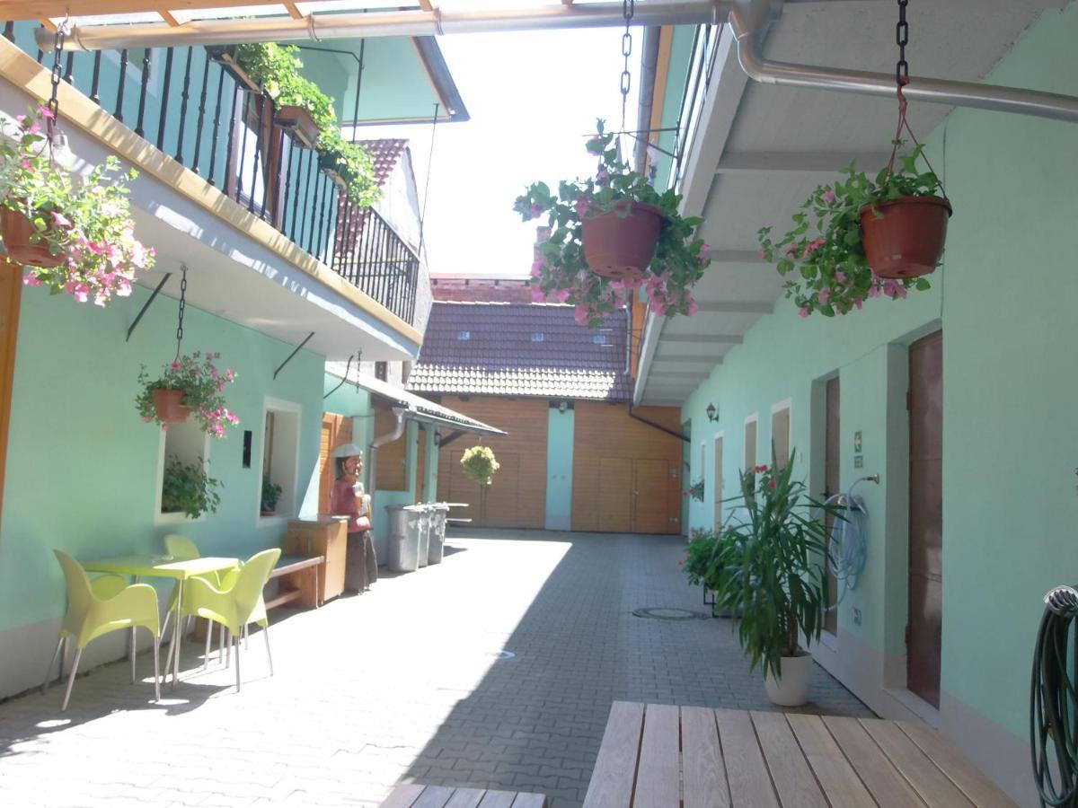 Apartman Netolice 207 Deluxe Exterior foto
